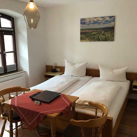 Gasthof Zum Schiff Obereisenheim Экстерьер фото