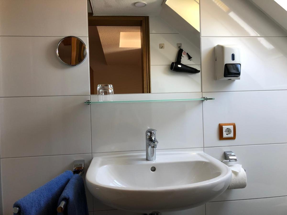 Gasthof Zum Schiff Obereisenheim Экстерьер фото