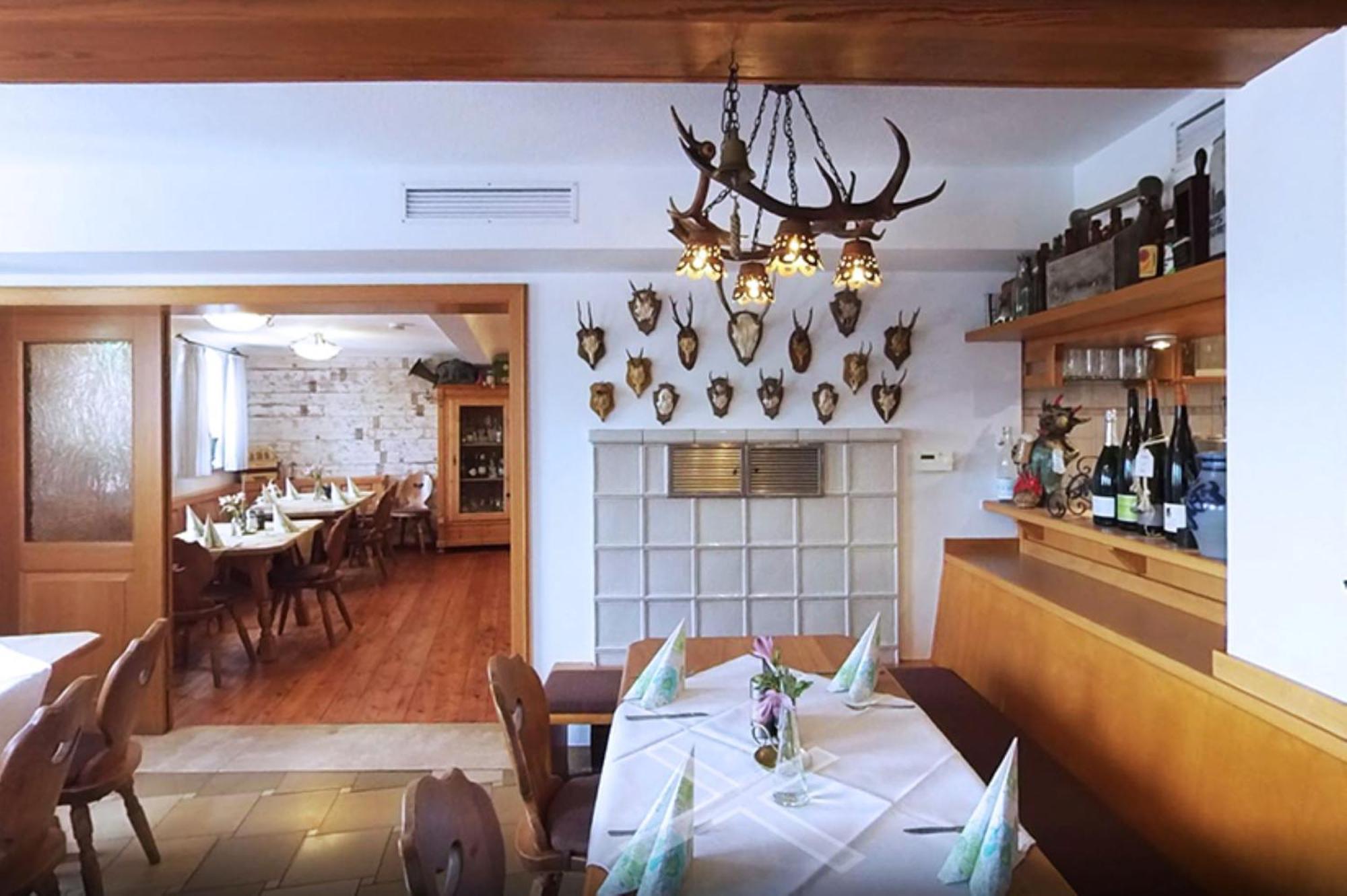 Gasthof Zum Schiff Obereisenheim Экстерьер фото