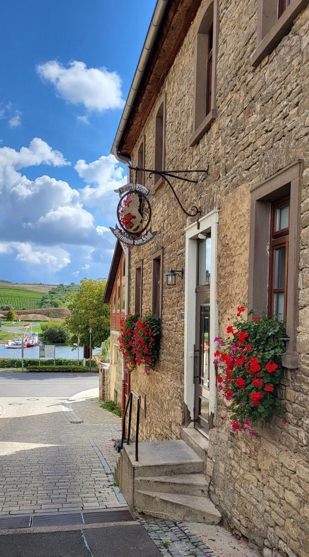 Gasthof Zum Schiff Obereisenheim Экстерьер фото